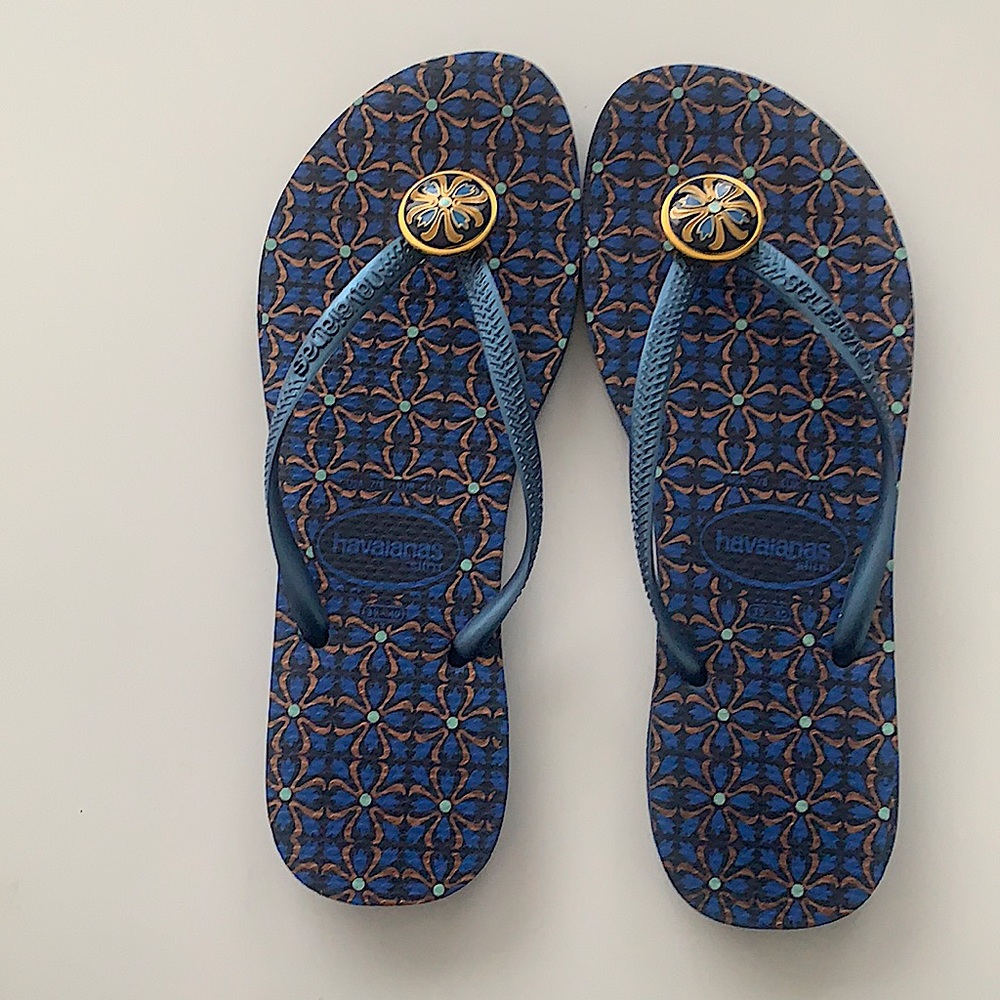 2/$10 Havaianas flip flops